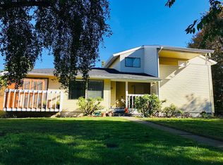 711 W 6th St #713, Port Angeles, WA 98363