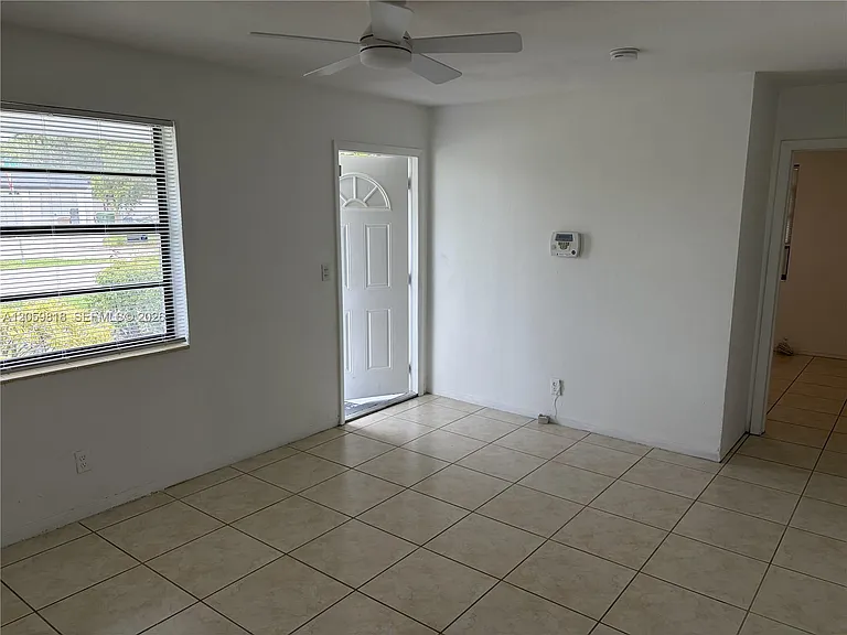 613 NW 5th Ct — Photo 6