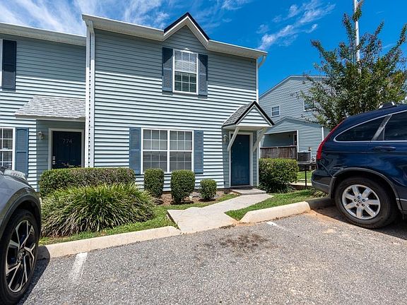 4th image of 776 Timberwood Cir E