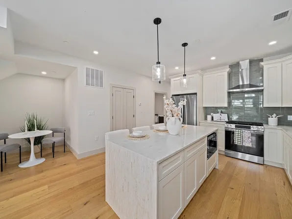 59 Falcon St #2, Boston, MA 02128