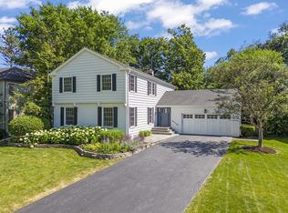 216 Bonnie Brae Rd, Hinsdale, IL 60521