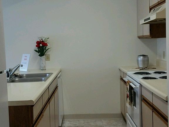 2nd image of 311 N Lake Pine Dr #311-E