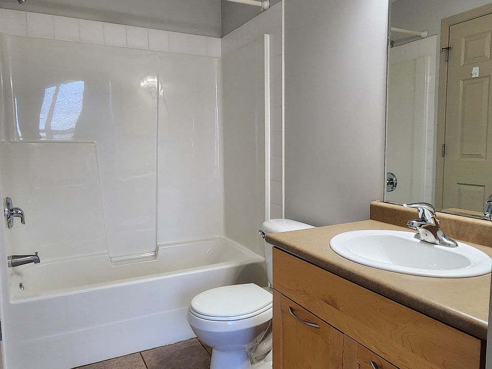 1st image of 4245 139th Ave NW #513