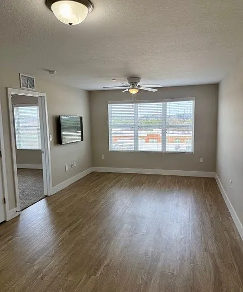 680 6th Ave NE #3401 — Photo 4