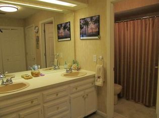 13 Knightsway Dr, Murray, KY 42071