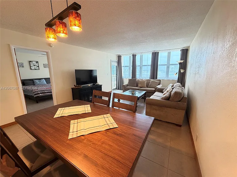 1825 S Ocean Dr #607 — Photo 4