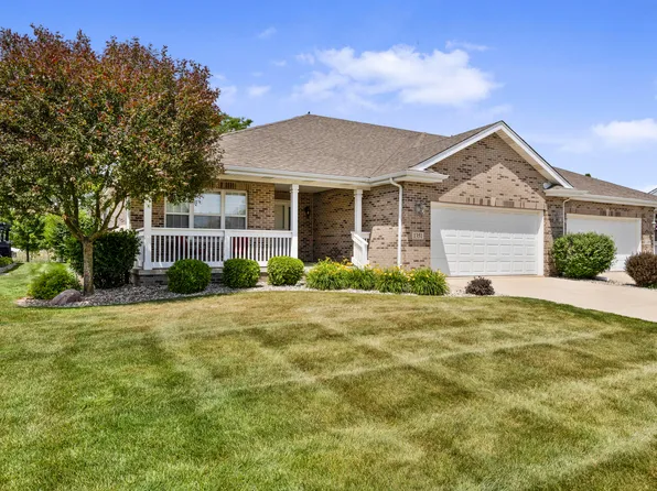 1351 Dalemont Way, Dyer, IN 46311