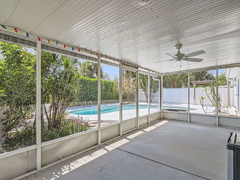 4608 S Shamrock Rd — Photo 9