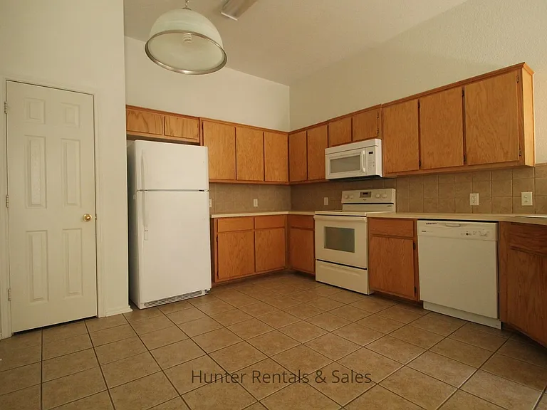 302A Jeff Gordon Dr — Photo 7