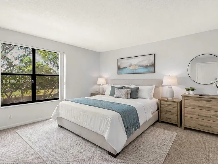 2322 S Cypress Bend Dr #311 — Photo 6