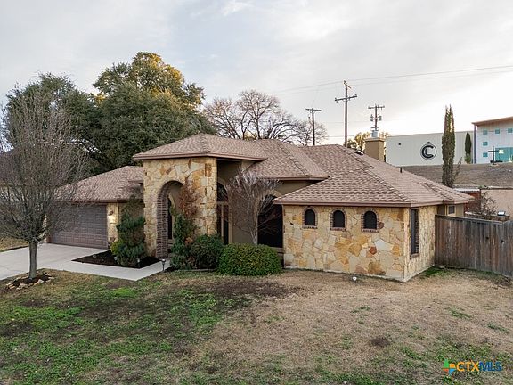 2nd image of 7009 Andalucia Ln