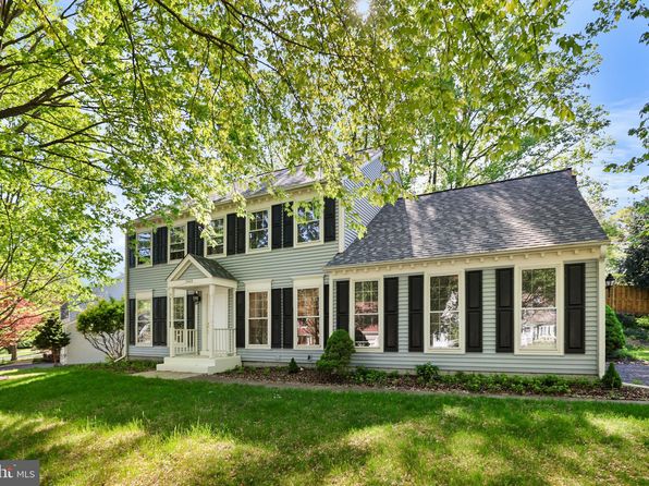 13423 Rippling Brook Dr, Silver Spring, MD 20906