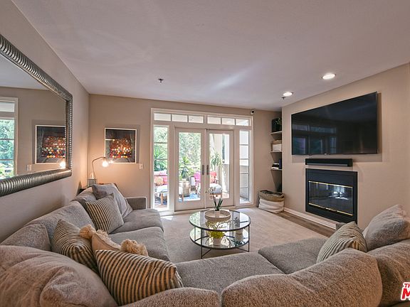 4th image of 2222 N Beachwood Dr APT 311