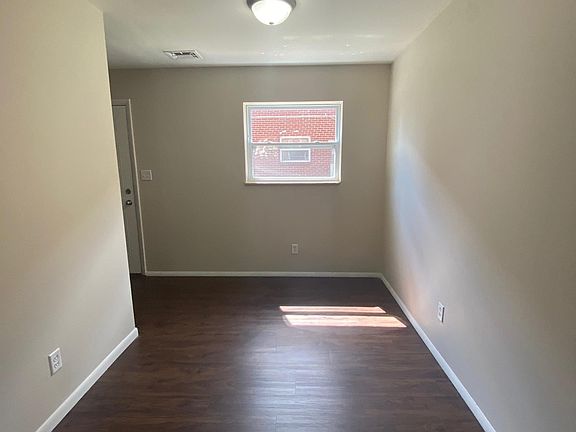 4th image of 1245 Crestwood Ave #B