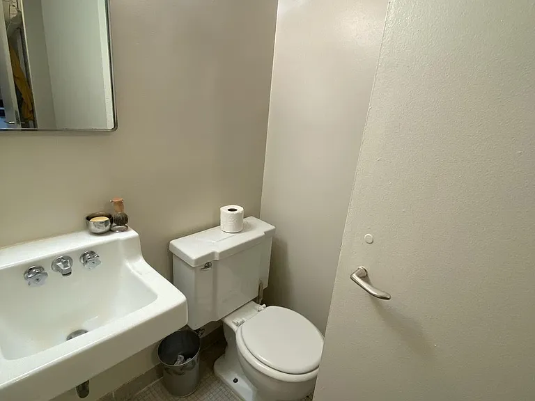 604 S Washington Sq #36-1618 — Photo 5