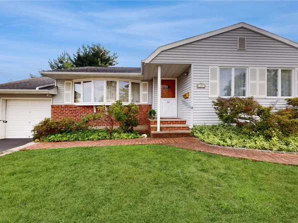 39 Florence Drive, Syosset, NY 11791