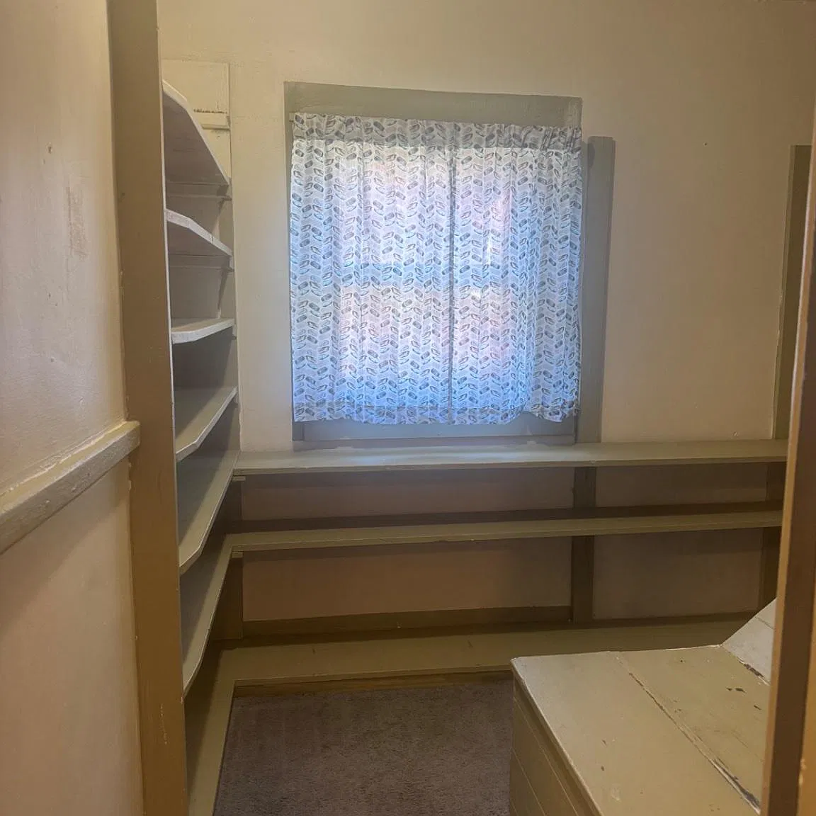 1 bed, 1.0 bath, 6226 sqft, $1,295 — Photo 3