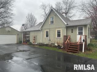 417 E Chestnut St, Geneseo, IL 61254