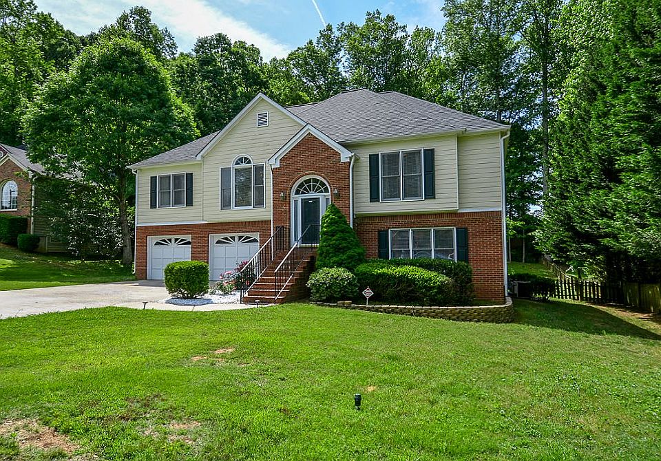 1st image of 2869 Carmain Dr NW