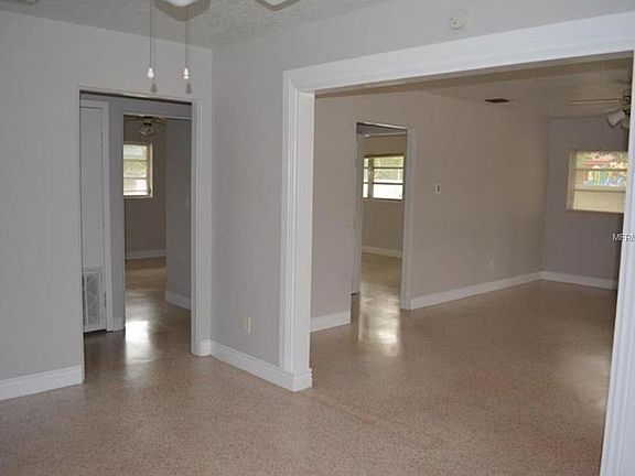3rd image of 3506 Mayflower Ln