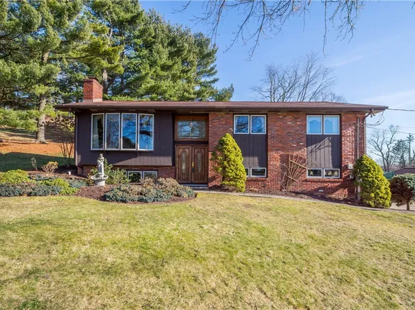 106 McGregor Dr, Canonsburg, PA 15317