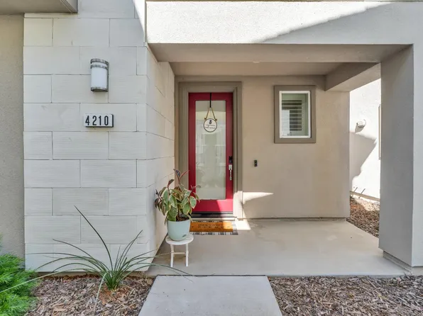4210 Ocean Ln, Elk Grove, CA 95757