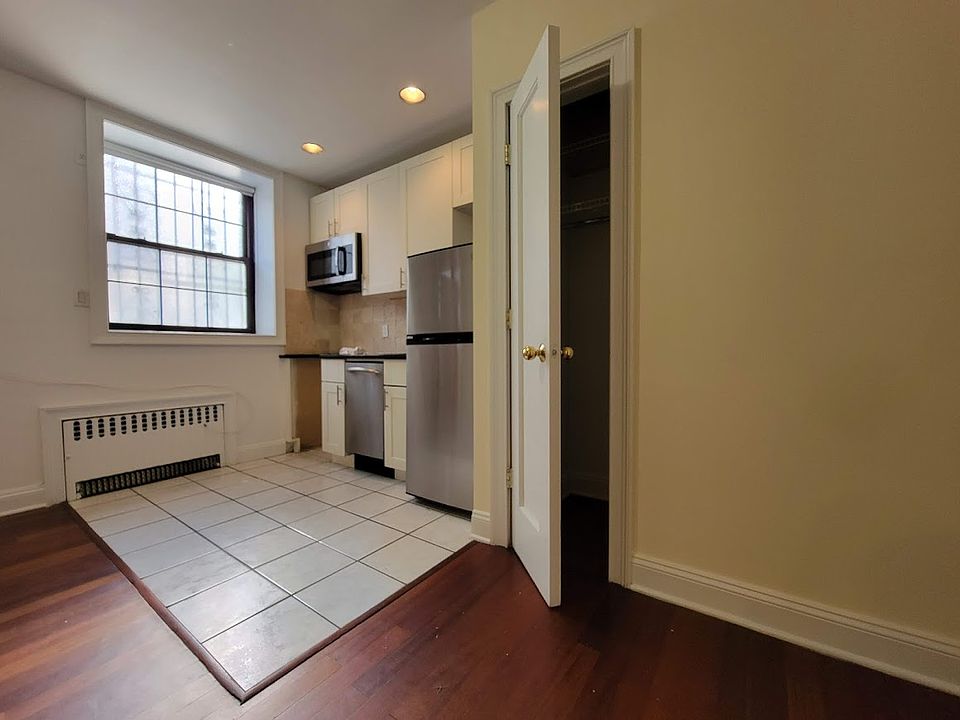 1st image of 49 Park Ave #1Q