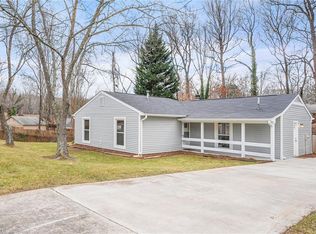 2003 Fawnbrook Dr, Greensboro, NC 27455