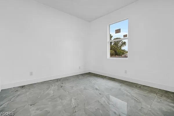 3005 52nd St W — Photo 17