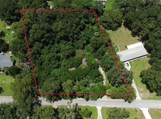 1820 Carr St, Deland, FL 32720