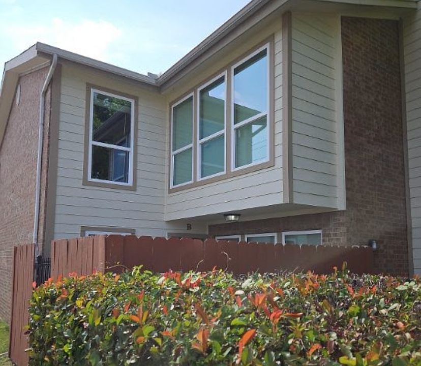 1st image of 5501 Lewis Ct #2