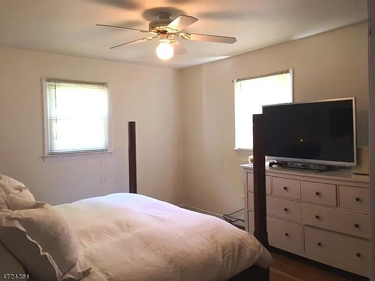 25 Preston Dr — Photo 2
