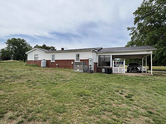 2nd image of 2451 Fairfield Rd