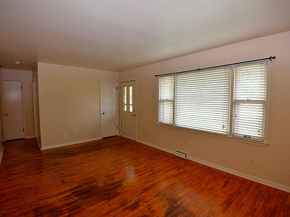4th image of 100 E 4th St