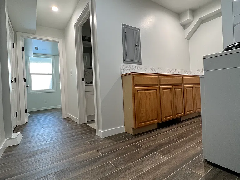 143 W Moltke St — Photo 4