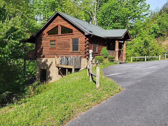 2nd image of 2330 Shady Creek Way