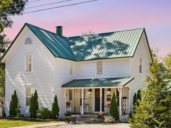 605 S Hemphill Avenue, Crane, MO 65633