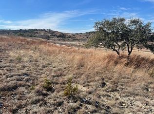 137 Falling Oak Dr, Blanco, TX 78606