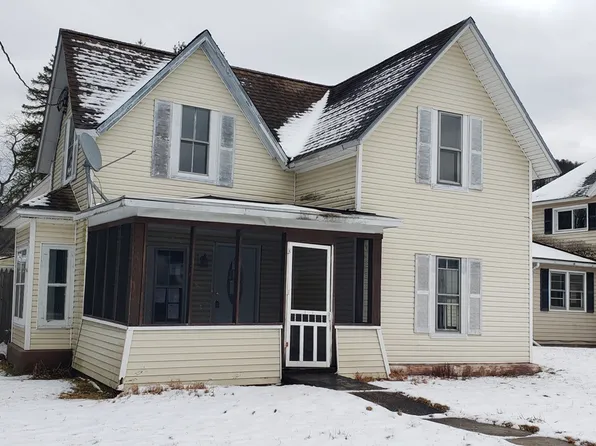 9 Church St, Savona, NY 14879