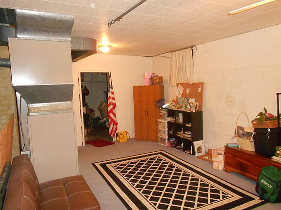 5th image of 2734 Putnam St