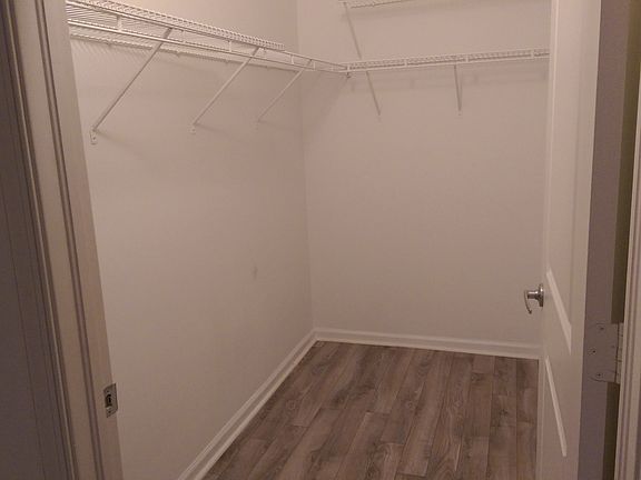 Walk in Closet