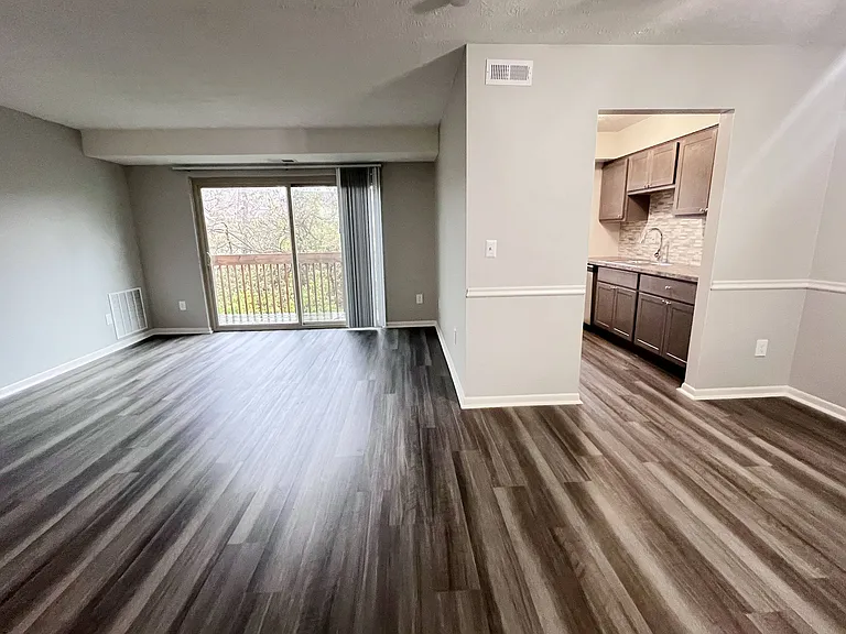 Hunter's Creek Apartments — Photo 63