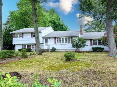 95 Blakeslee Avenue, North Haven, CT, 06473