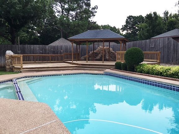 3rd image of 4003 Butler Ct