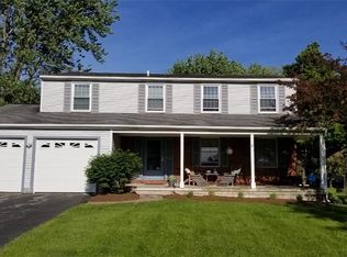 7650 Redcoat Cir, Manlius, NY 13104