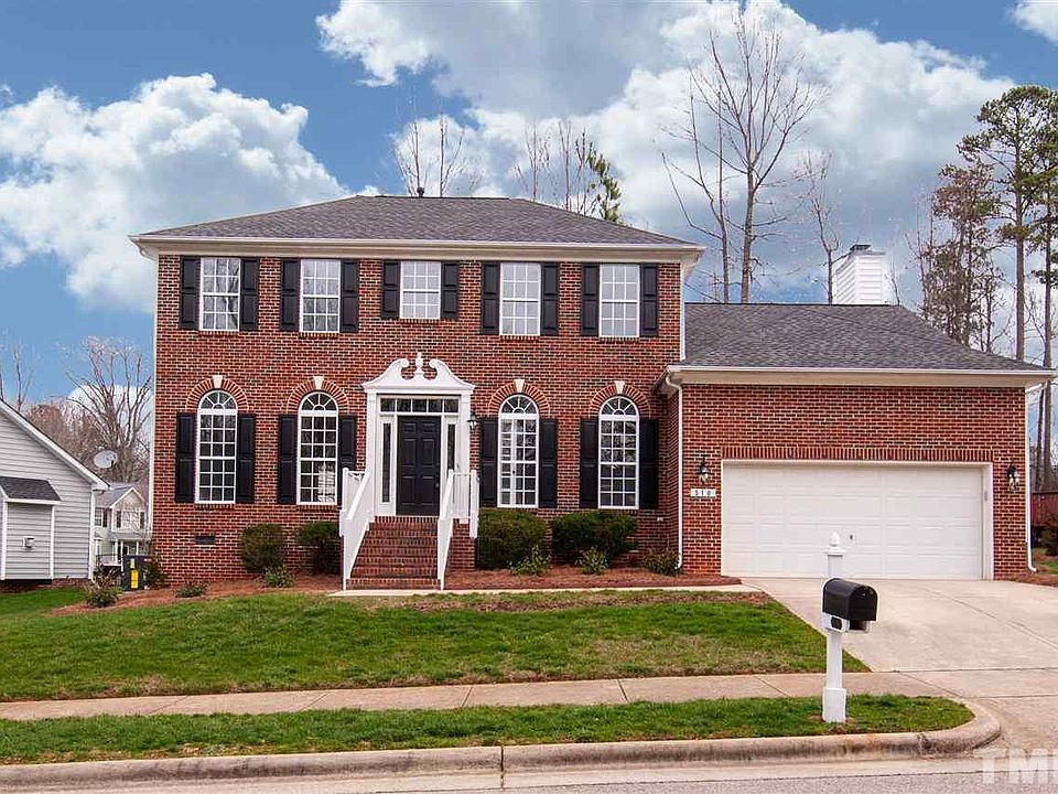 1st image of 510 Carriage Woods Cir