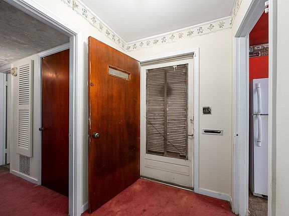 4th image of 1505 17th St SW