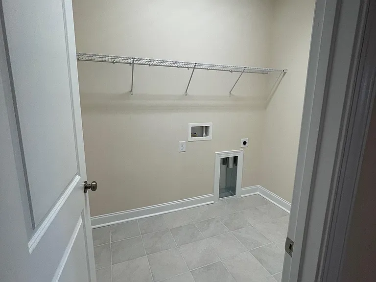 207 Heathbrook Ln — Photo 16
