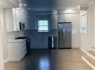 2 Rossmore Rd #4, Jamaica Plain, MA 02130