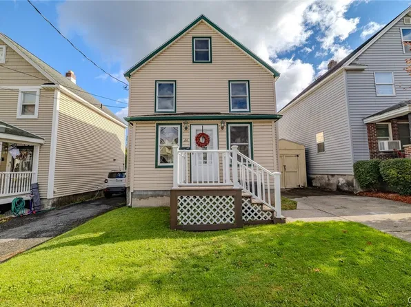 24 Chase St, Auburn, NY 13021
